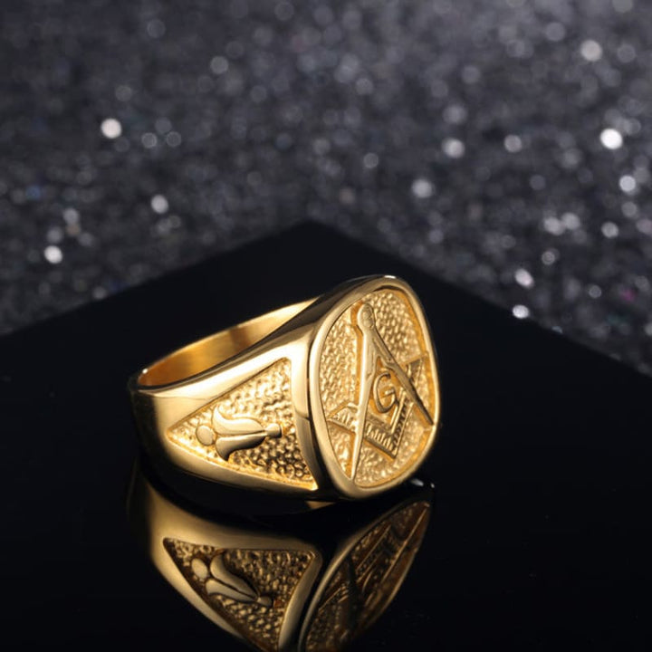 Anel Maçom - Esquadro e Compasso Banhado a Ouro 18K