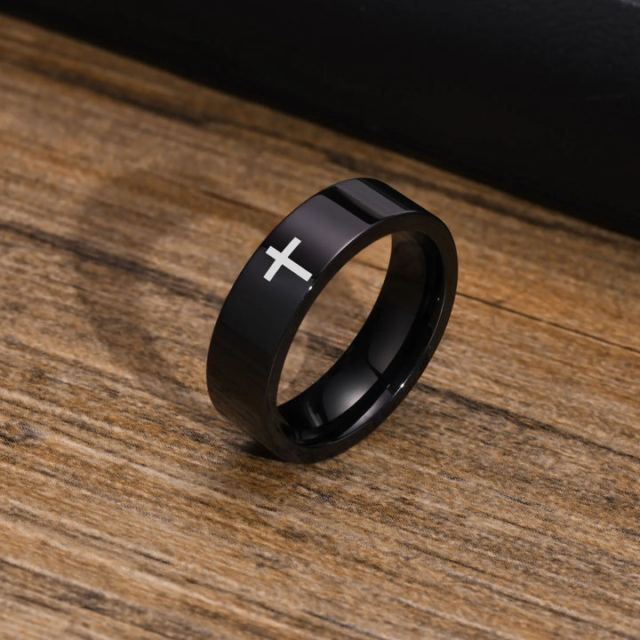 Anel Minimalista com Cruz Sagrada - Elegância e Fé