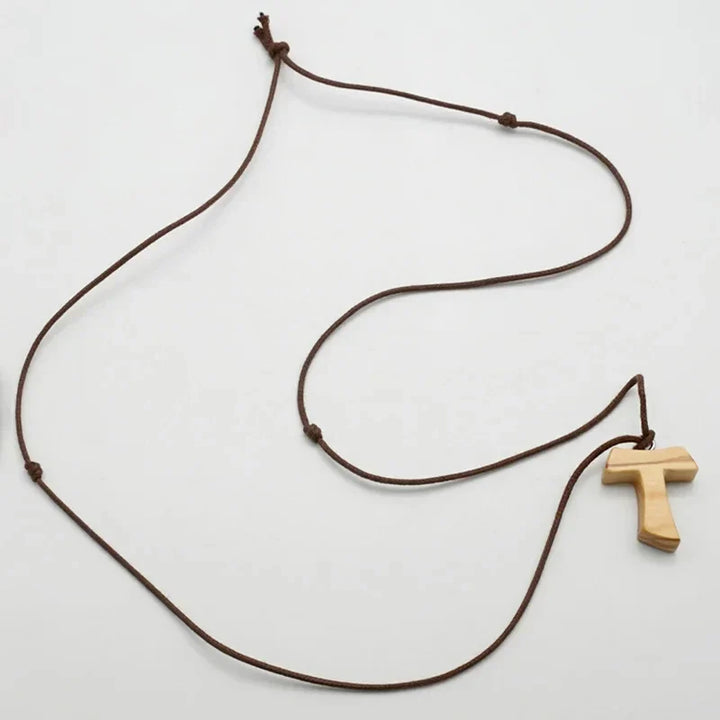 Colar Tau - Cruz de São Francisco Artesanal