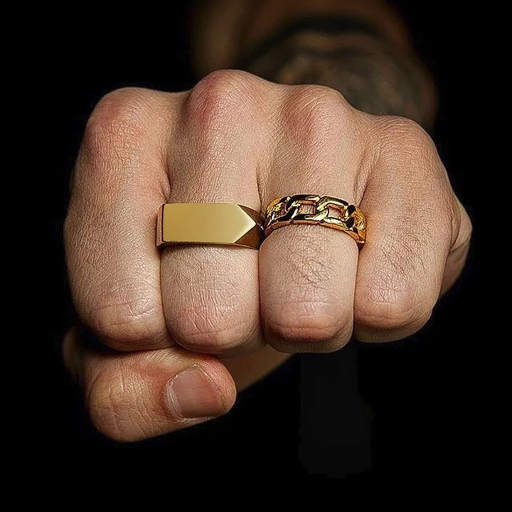 Anel Masculino Banhado a Ouro  - O Toque de Classe
