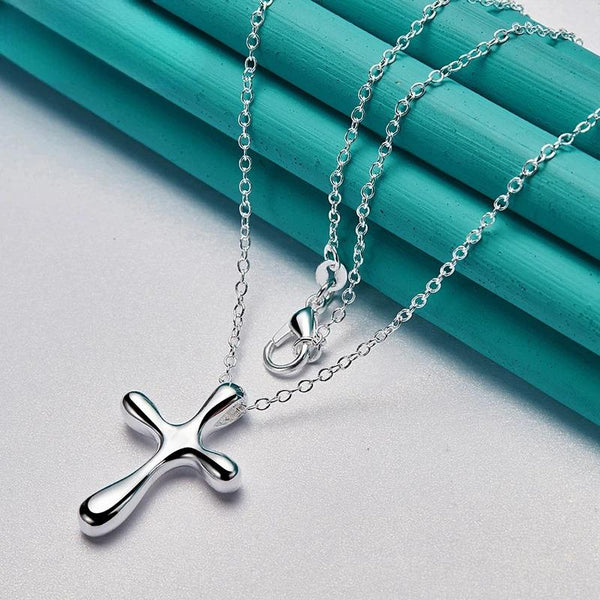 Colar Crucifixo Feminino Gota em Prata