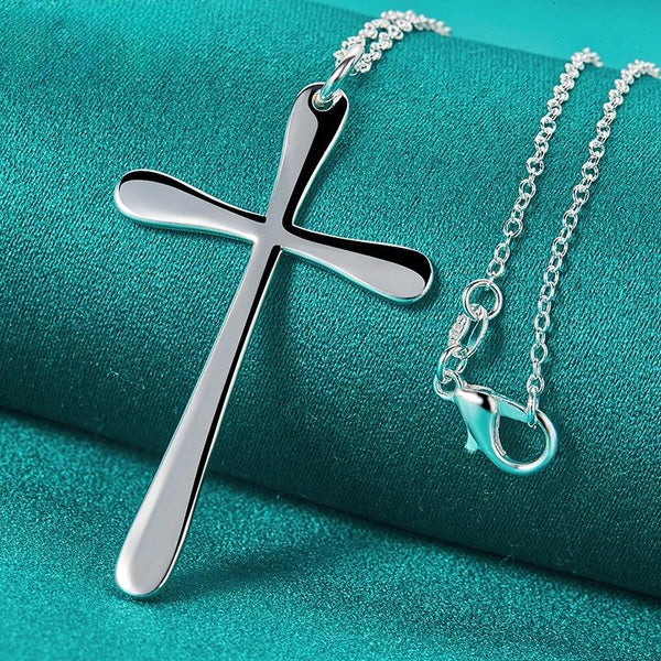 Colar Crucifixo Feminino Minimalista em Prata